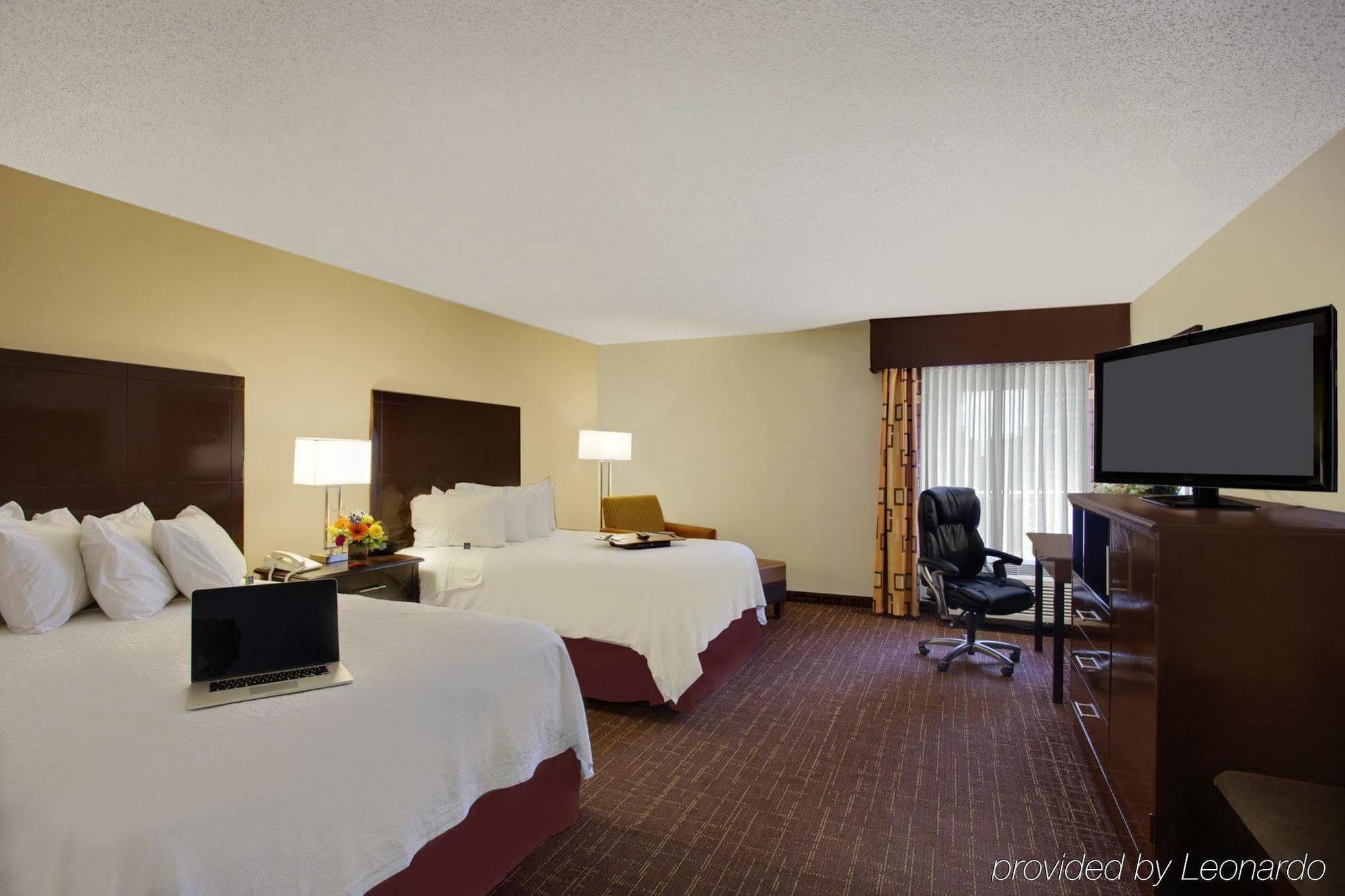 Hampton Inn Cullman Exterior photo